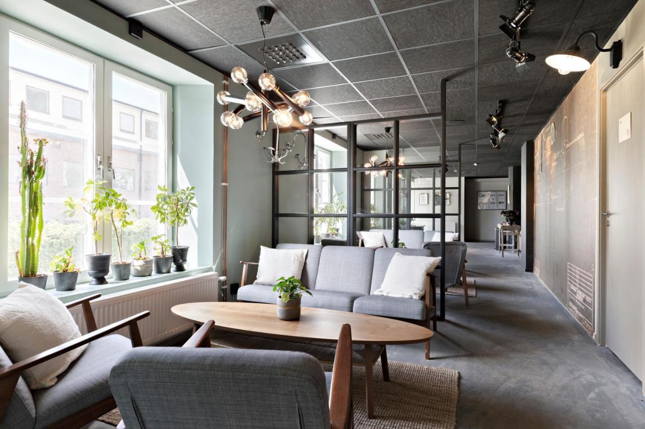 Forenom Aparthotel Stockholm Bromma Exterior foto